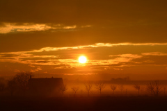 2021_12_Zapad_slunce_s_mlhou19